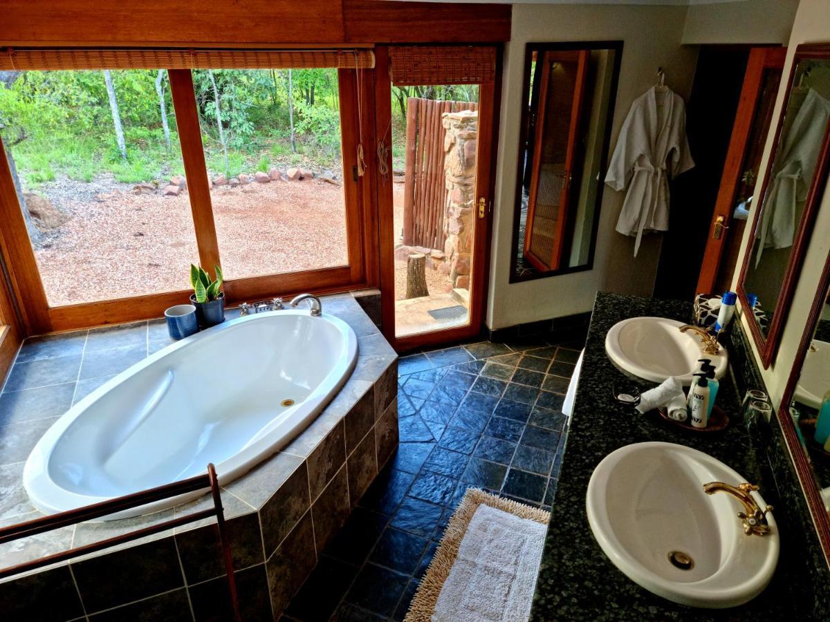 Sekala Private Game Lodge Welgevonden Game Reserve Eksteriør billede